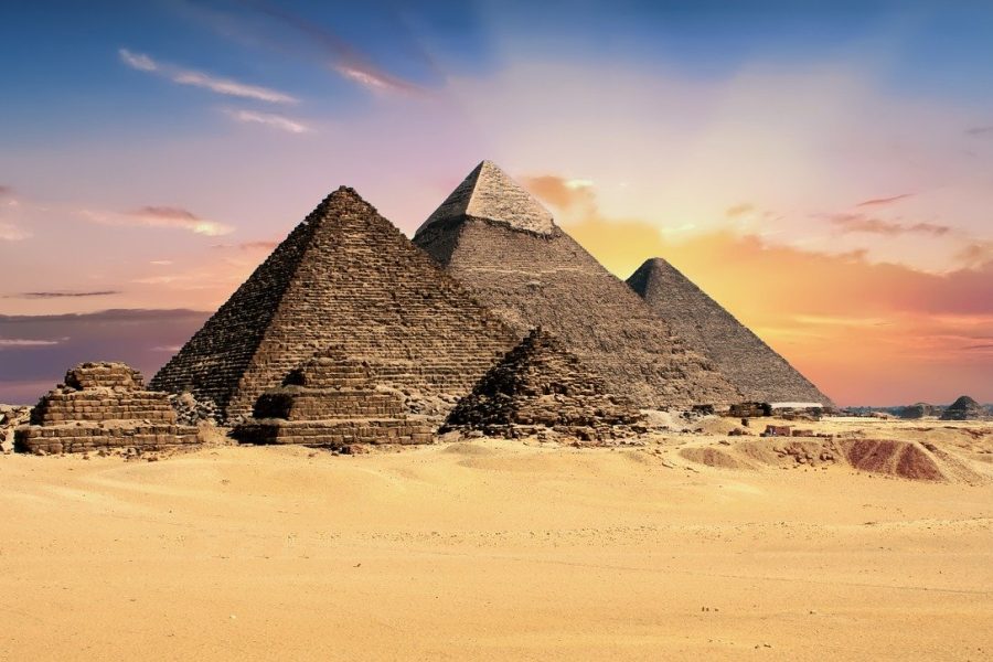 Ancient-Egypt-Giza-Plateau-Pyramids